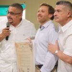 <strong>Concejo Distrital otorgó medalla Barrancas de San Nicolás a Carlos Acosta Juliao</strong>