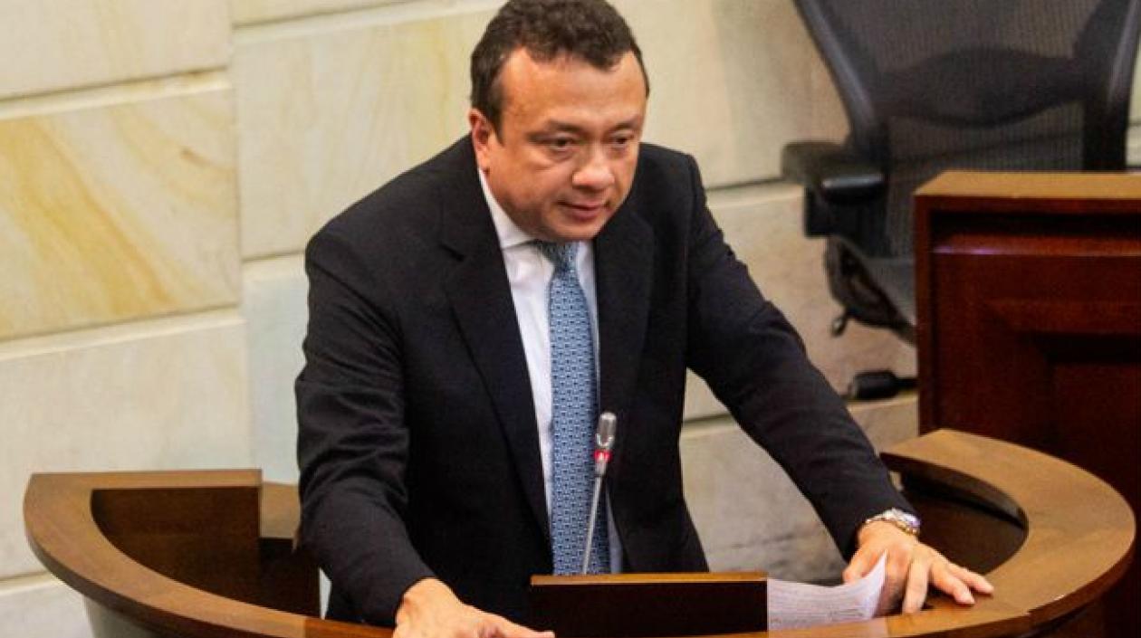 demanda contra Petro