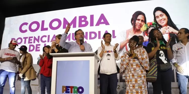 Plan de Desarrollo de Petro