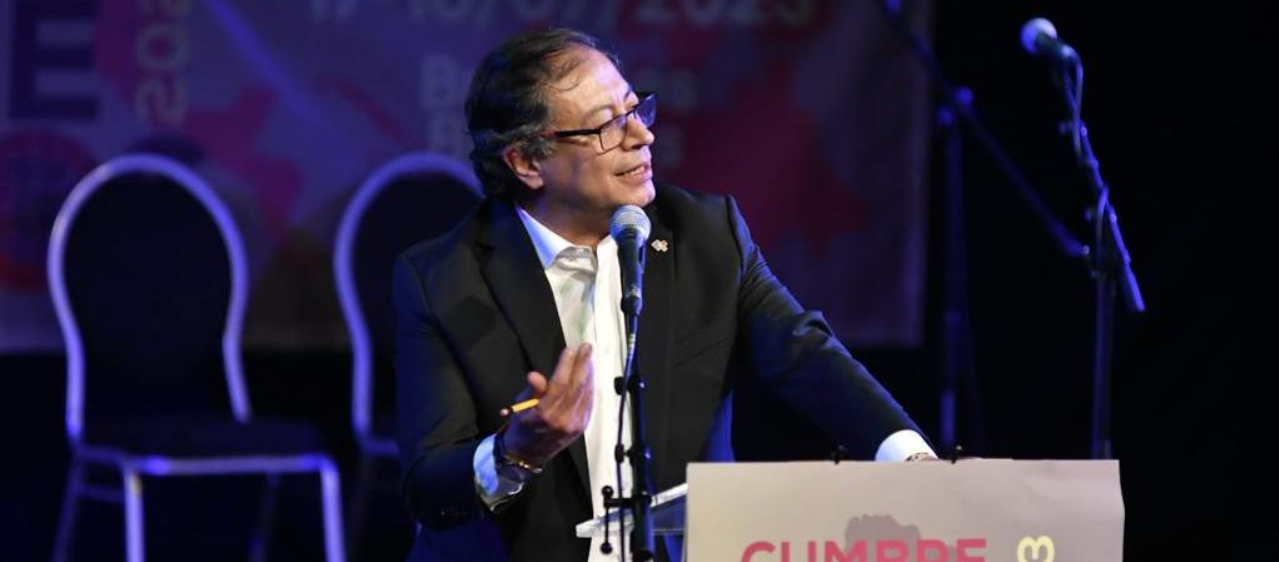 Petro por cotización del dólar