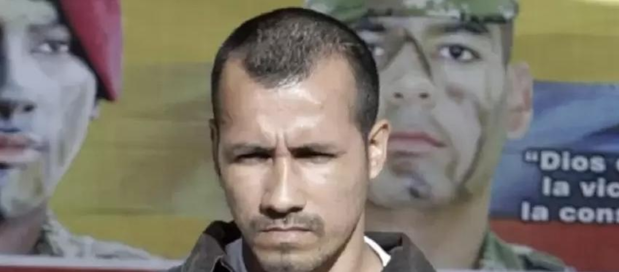 alias Gafas gestor de paz