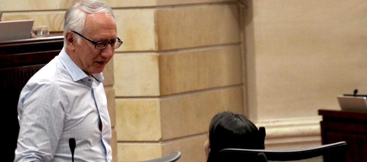 Petro sobre polémica de las vacunas