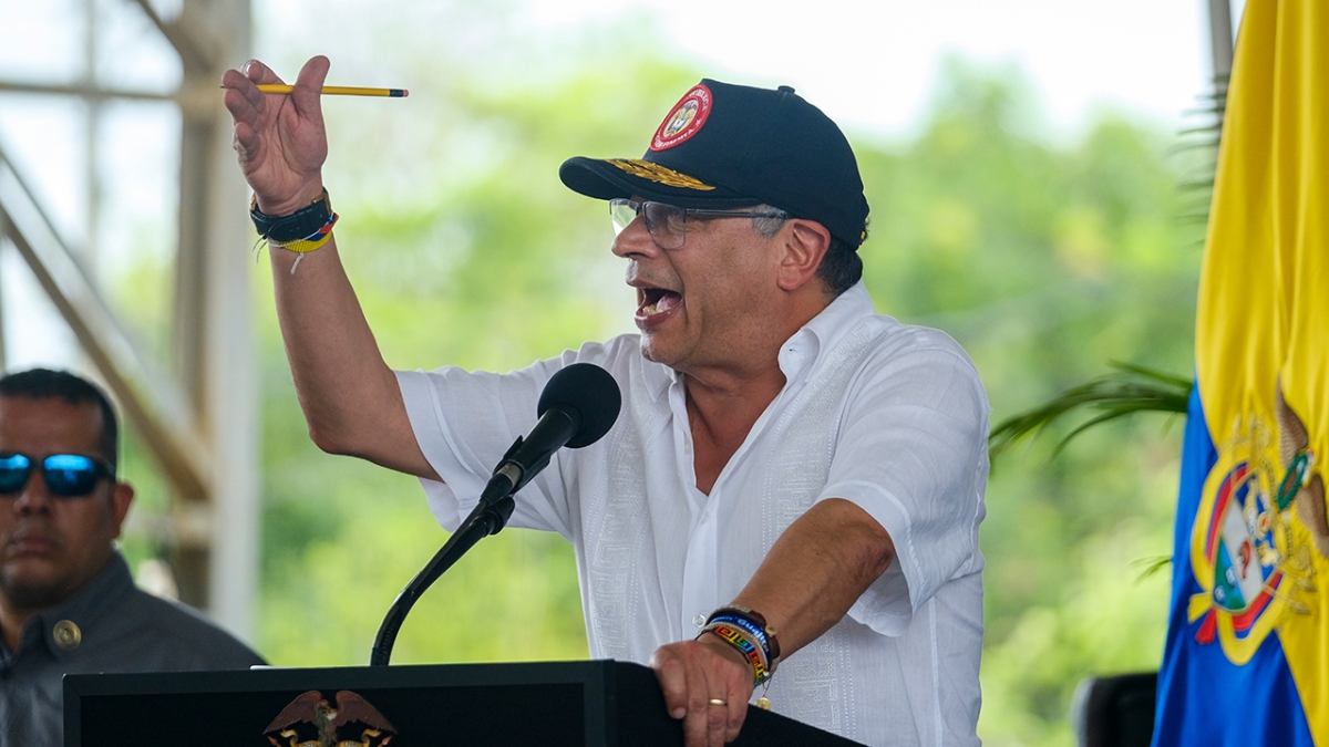 Petro criticó decisión de congresistas