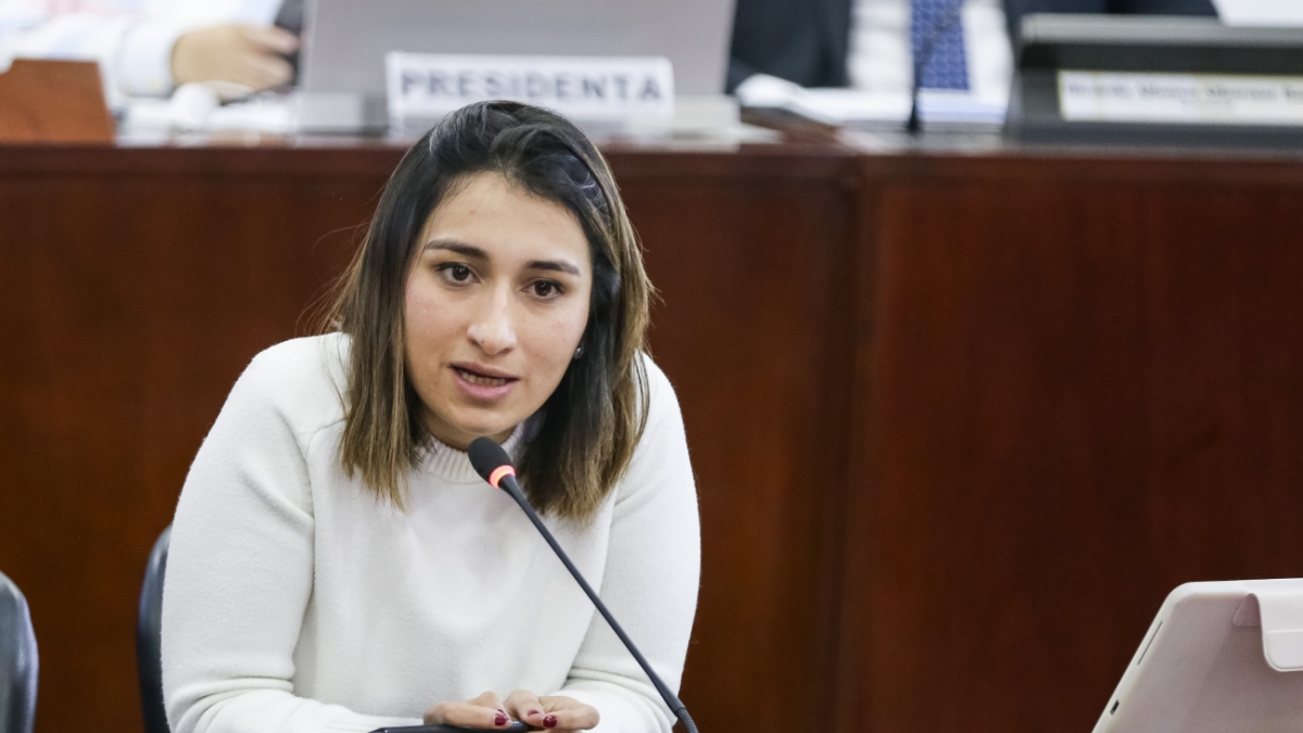 Laura Sarabia denunciará complot