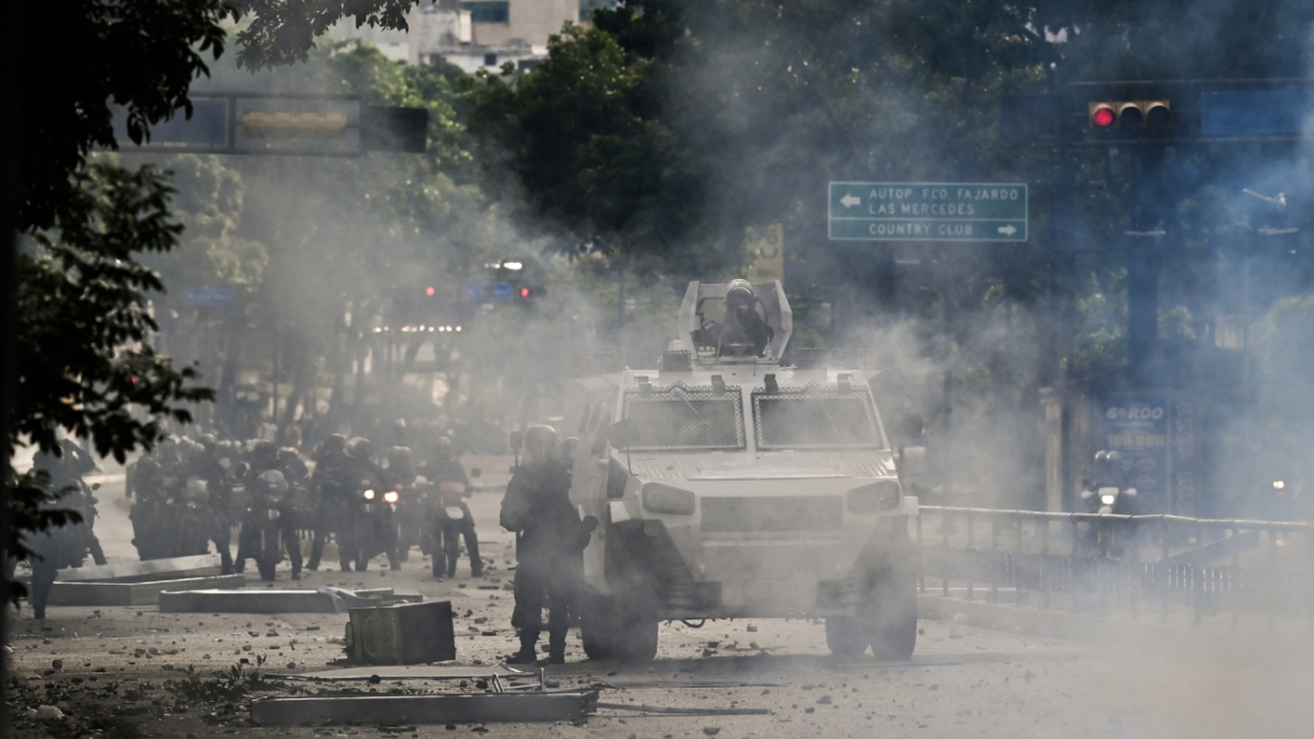 militares que han bajado sus armas