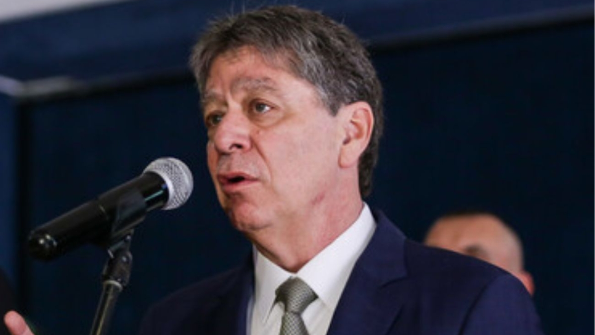 Petro habría creado crisis de la salud