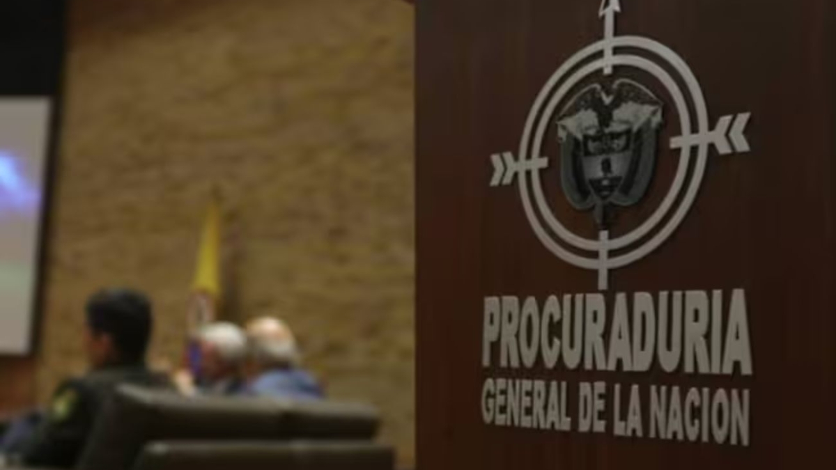 Funcionarios de la SuperIndustria