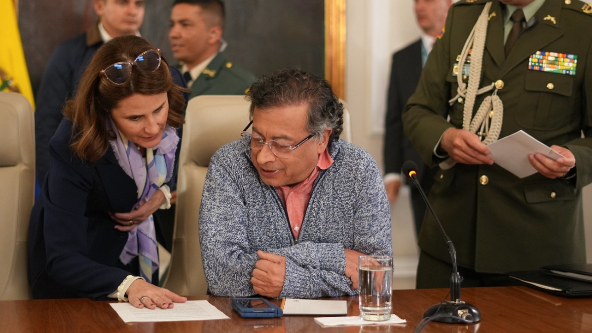 demanda contra día cívico