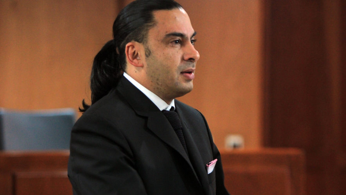 Denuncian cobros a trabajadores