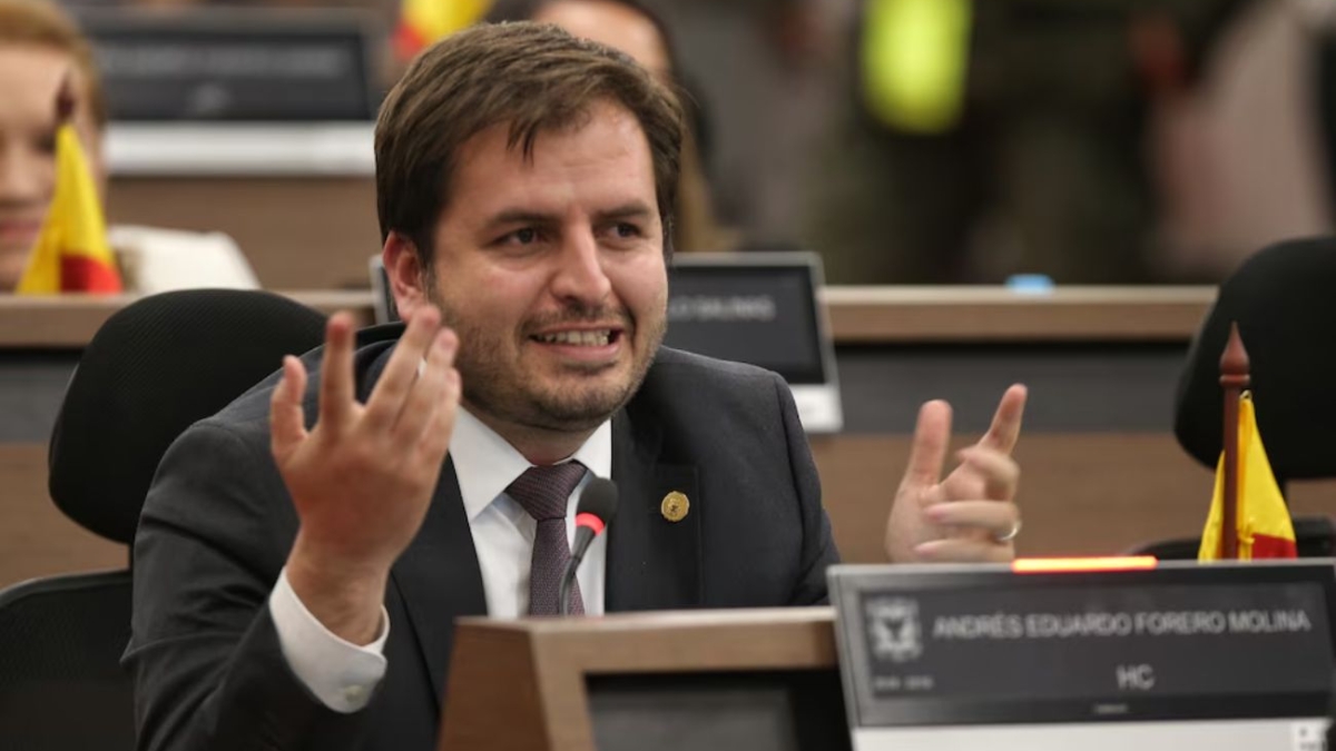 Centro Democrático rechaza decreto